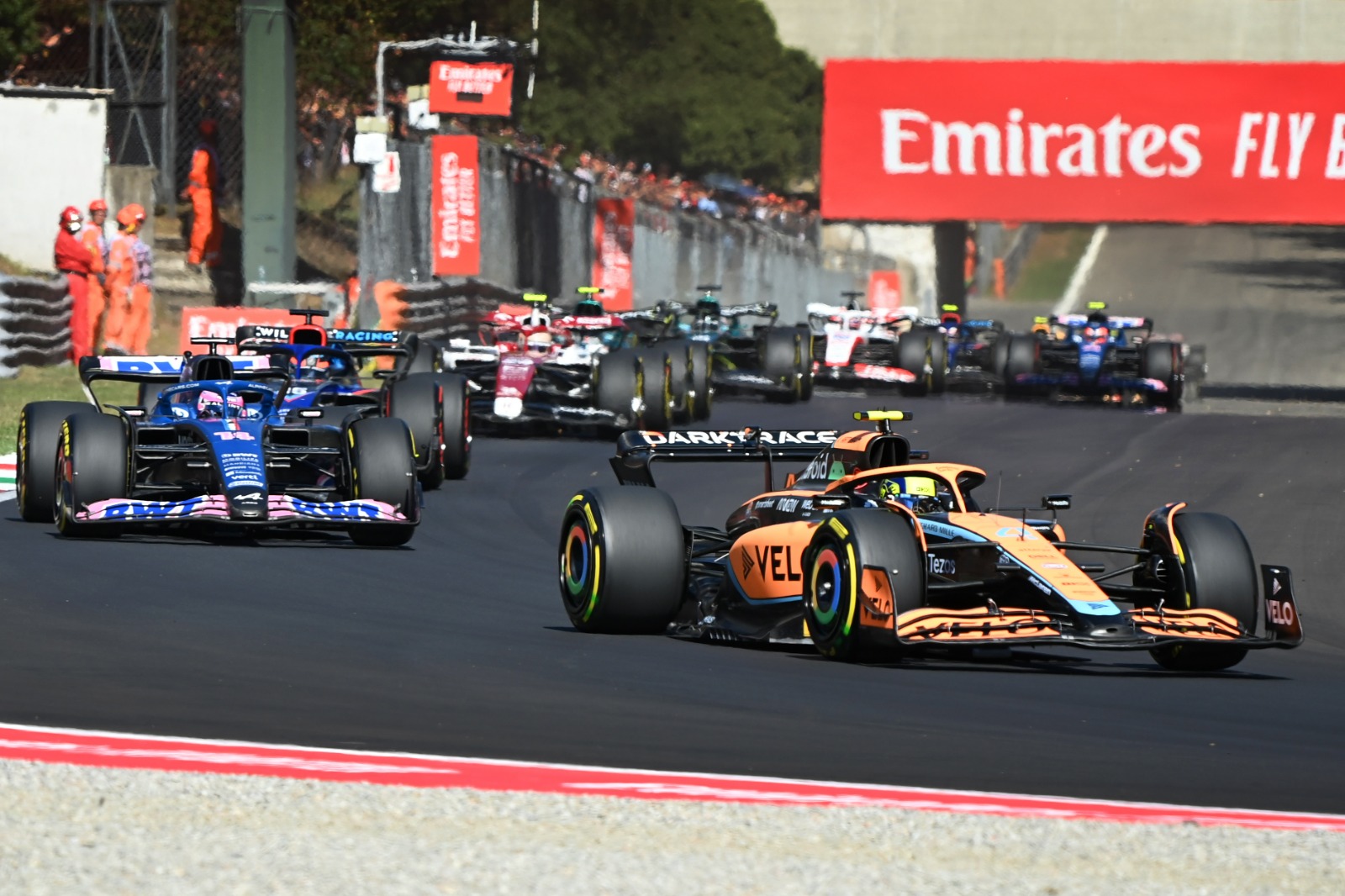 FIA chciała sprawić, by wyścigi nigdy nie kończyły się za SC
