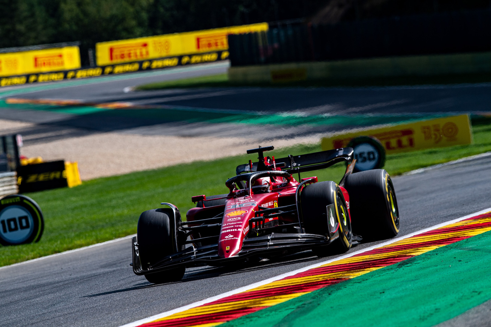 Leclerc nadal ma zaufanie do Ferrari