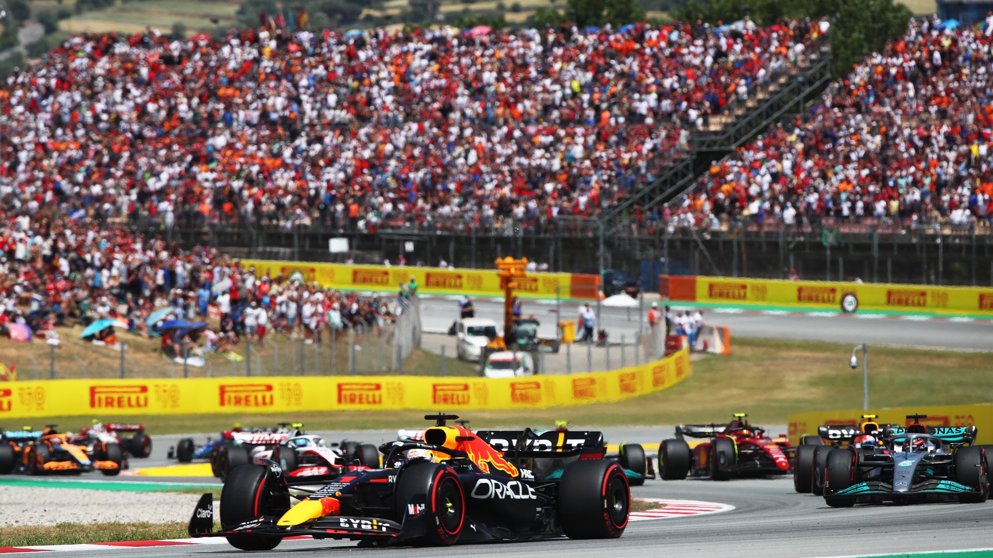 Dublet Red Bulla i dramat Leclerca w Hiszpanii!
