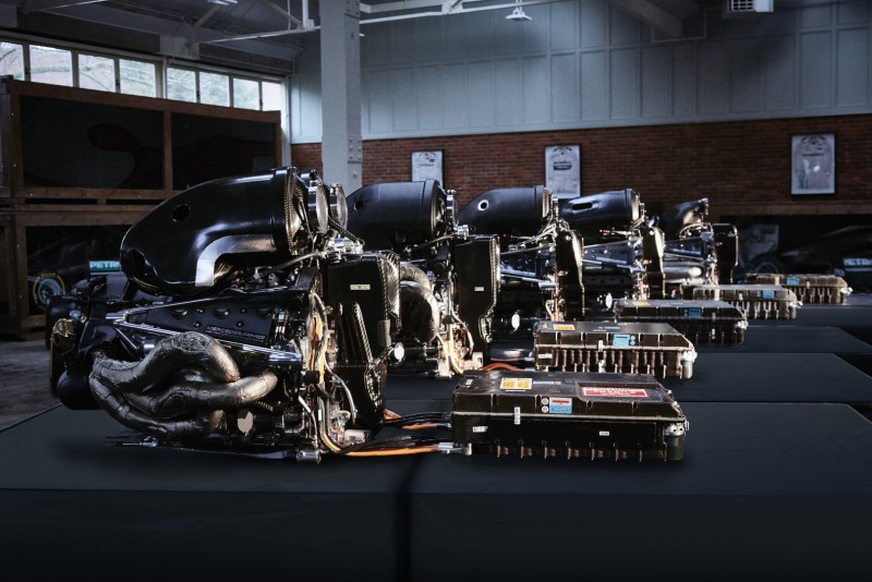 Silniki hybrydowe Mercedesa
