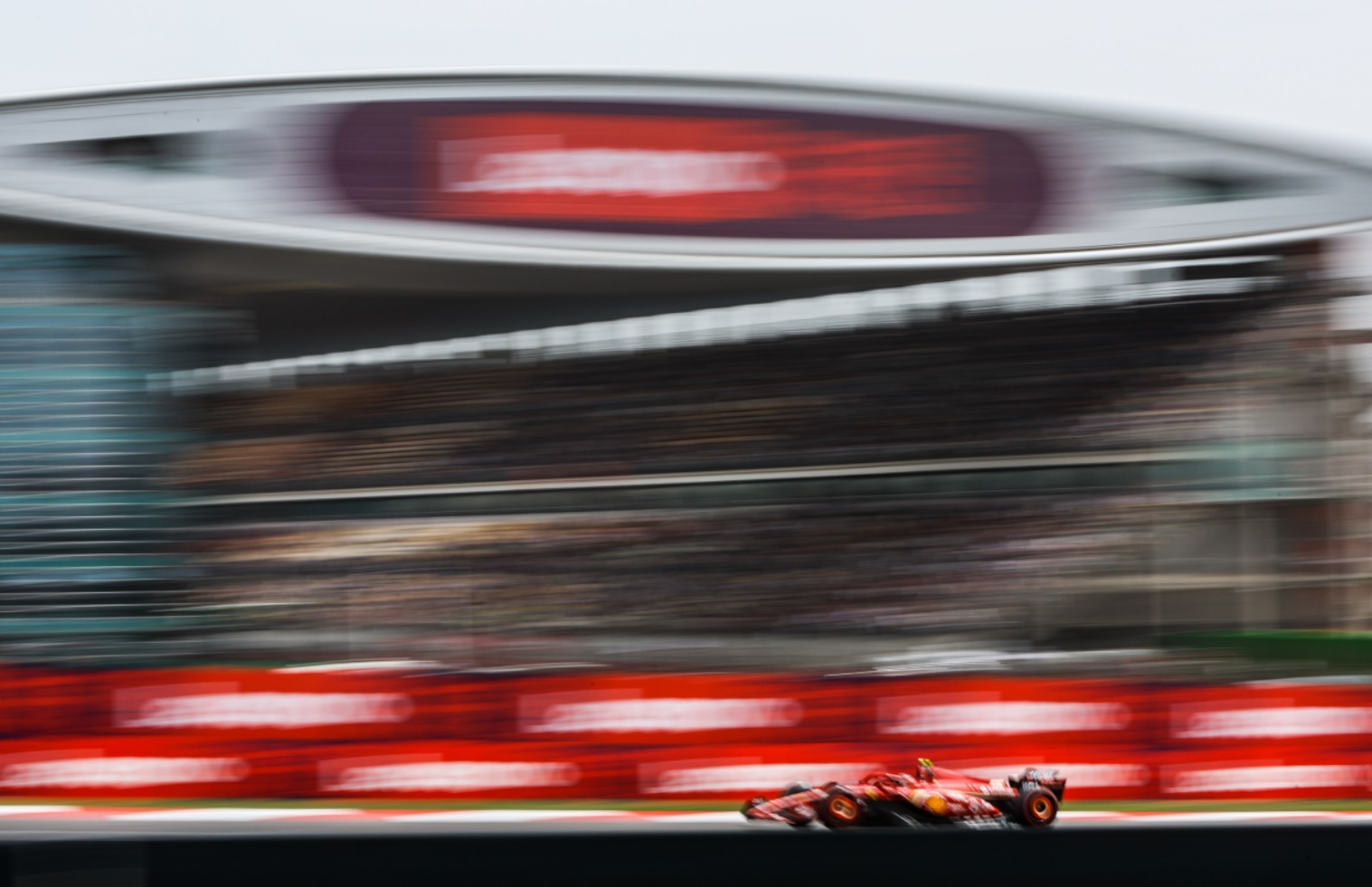 Pirelli obawia się wpływu asfaltu na sprint F1 w Chinach