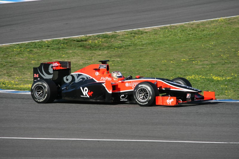 Bolid zespołu Vrigin Racing podczas testów na Jerez w 2010 roku